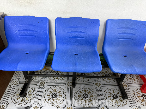 অফিস/ওয়েটিং রুমের চেয়ার বিক্রয় (একদম ফ্রেশ কন্ডিশন)